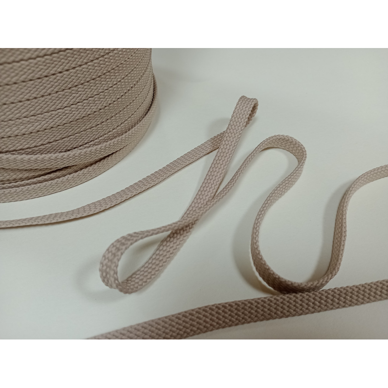 Шнур для Одягу плоский 8,5 мм Бежевий (10 метрів) Шнур для Одягу плоский 8,5 мм Бежевий (10 метрів)