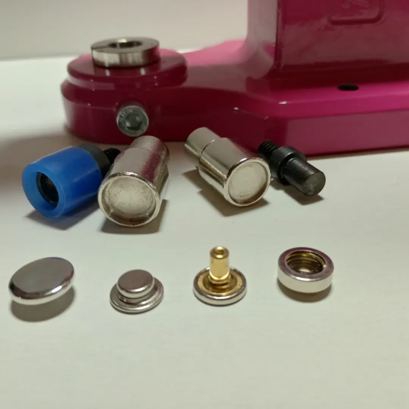 Кнопка Гамма 12.5 мм нержавіюча Нікель 50 шт Кнопка Гамма 12.5 мм нержавіюча Нікель 50 шт